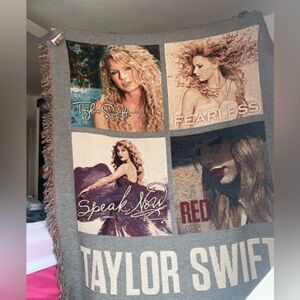NWT Taylor Swift 4 album blanket